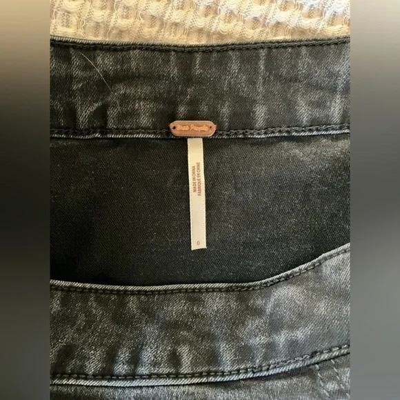 Free People Little Daisies Grey Denim Button-Front Mini Skirt, 0, MSRP $50 - Picture 7 of 11